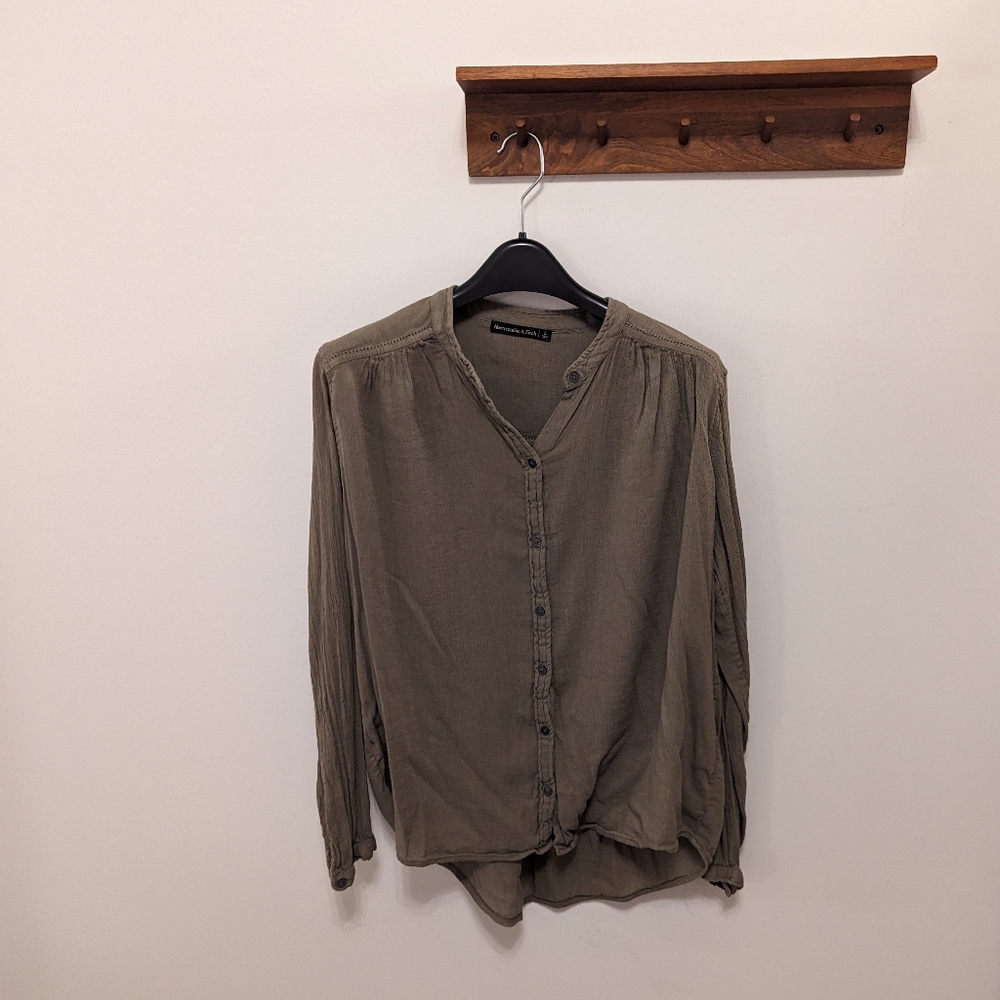 [Abercrombie & Fitch] Green Long Sleeve Button Down Shirt
